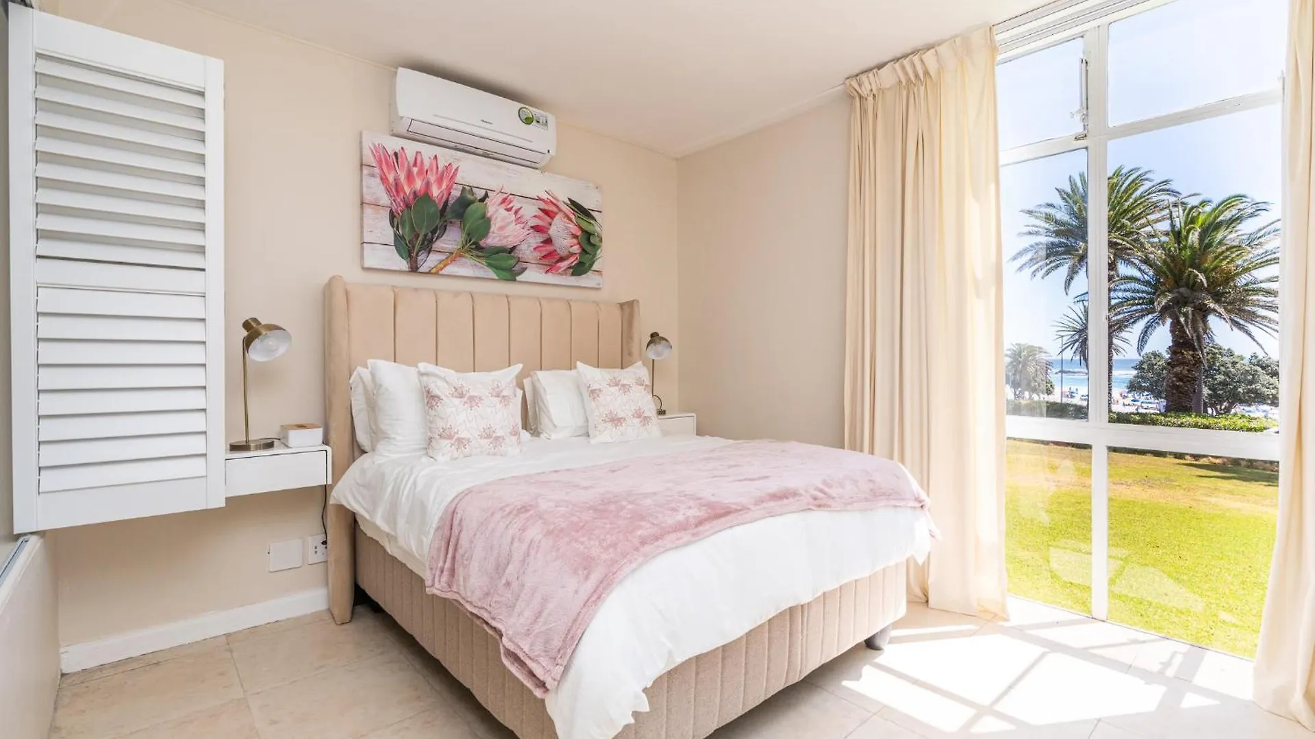 Camps Bay Beach Apartment With Jaccozi Città del Capo